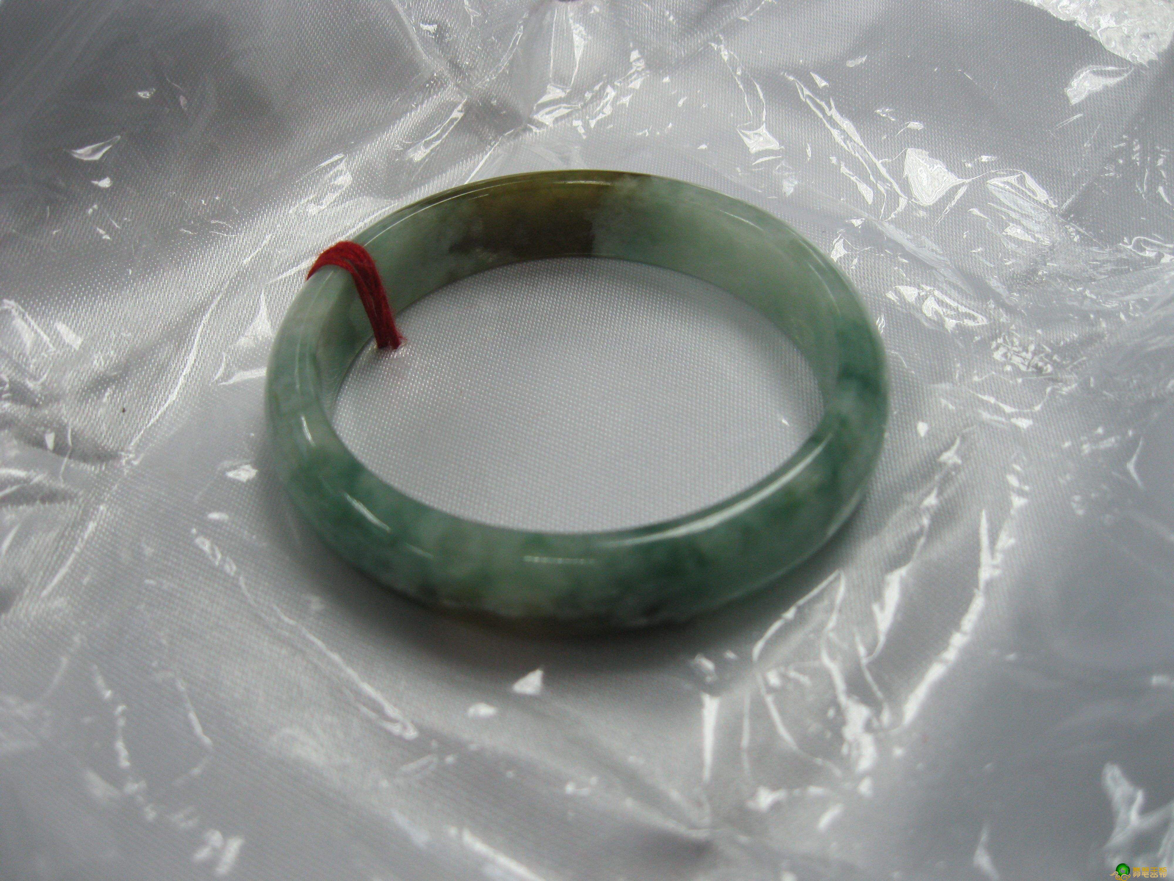 翡翠如何评定质量？评定翡翠质量的方式有什么？   第1张