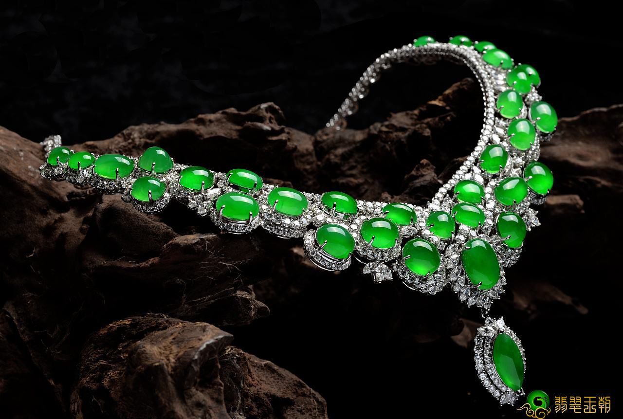 翡翠中的霸者,帝王绿翡翠 第2张