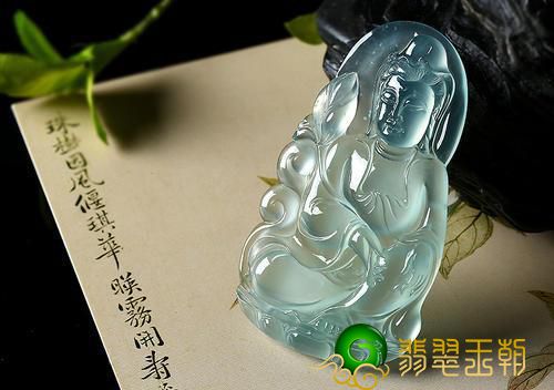 翡翠观世音的购买方法有什么 怎样选择翡翠观世音 