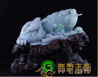 配戴翡翠三足金蟾能让你产生不一样的好运气哦~ 第2张