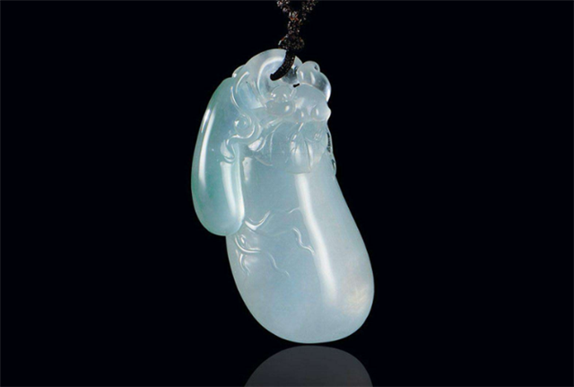 什么翡翠首饰是百搭款？本文为你介绍！   第3张