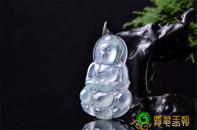 配戴翡翠观世音小挂件必须注意什么？别等“水干”才后悔莫及！   第2张