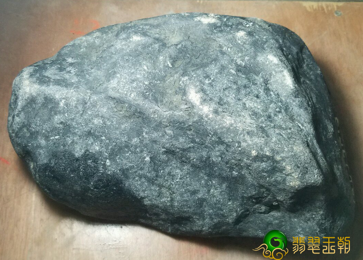 翡翠翡翠赌石,怎样选择翡翠翡翠赌石? 第1张