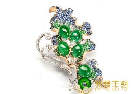 蓝色宝石和翡翠哪一个更有使用价值更非常值得个人收藏   第1张