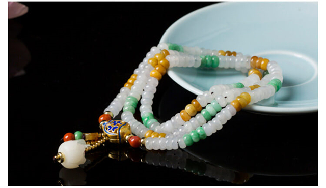 翡翠手串价格贵吗？这样挑选准没错！   第3张