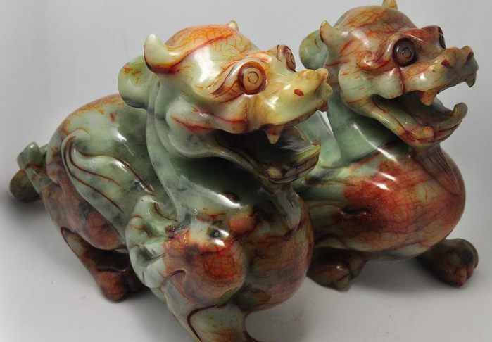 岫岩玉貔貅有哪些寓意，佩戴岫岩玉貔貅吊坠需要注意些什么   第2张