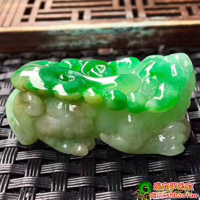 翡翠貔恘市场价格怎样，翡翠价钱需看这几个方面   第2张