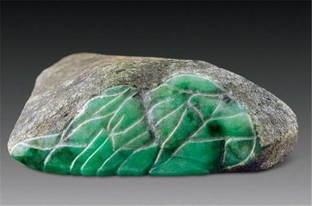 翡翠皮壳翠友们知道是什么吗？我们一起点击查看！(图文)   第1张