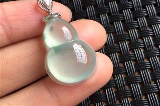 葫芦可以戴在手上吗，葫芦手串的功效   第2张