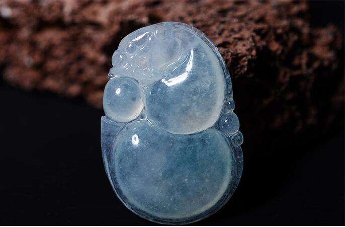 什么是翡翠a货？翡翠a货有气泡吗？   第1张