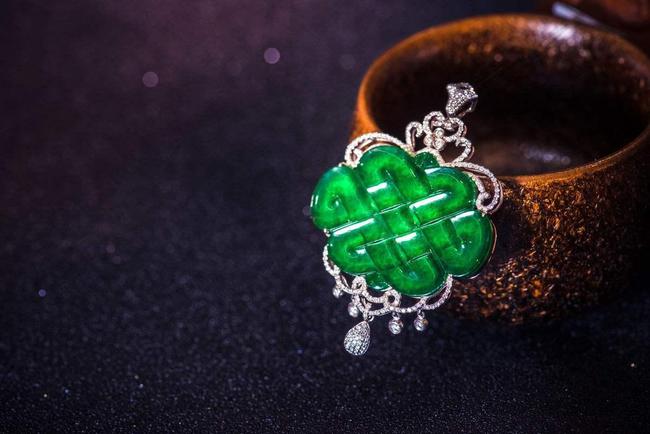 
                听说，冬天和翡翠更配哟
   第1张