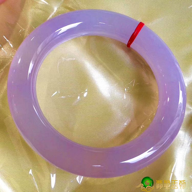 教你一招，简单区分翡翠玻璃种，冰种，糯种   第2张