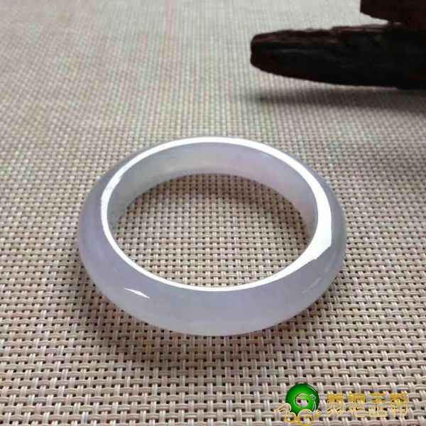 为何紫罗兰花翡翠叫见光死？   第4张