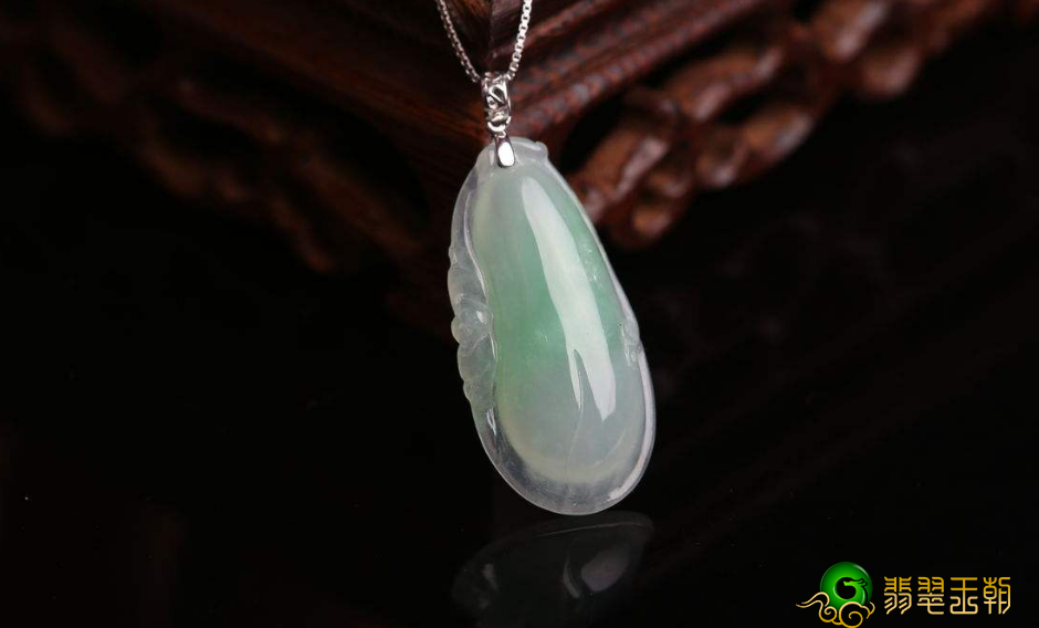 珍贵的翡翠挂件的一些种类分类   第1张