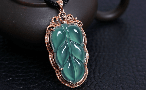 为何翡翠a货才值几百元?其实你对它的理解有错误!(图文) 第4张