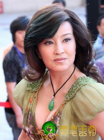 翡翠福瓜寓意好，贾静雯刘晓庆都爱它！   第7张