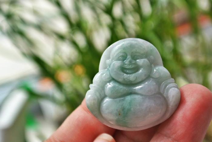 糯种飘花值钱吗？糯种翡翠的市场价格如何？   第1张