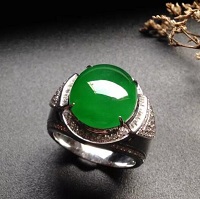 类型丰富多彩的翡翠戒指，哪种合适你嘞？   第3张