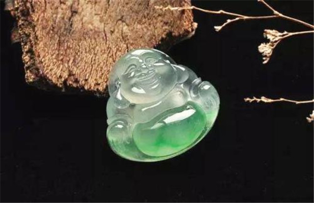 你知晓翡翠的重点知识吗?点进来就知道了!(图文) 第1张