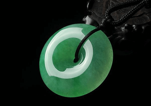 东陵玉是什么玉?为什么它被称为“翡翠的姐妹石”？   第1张