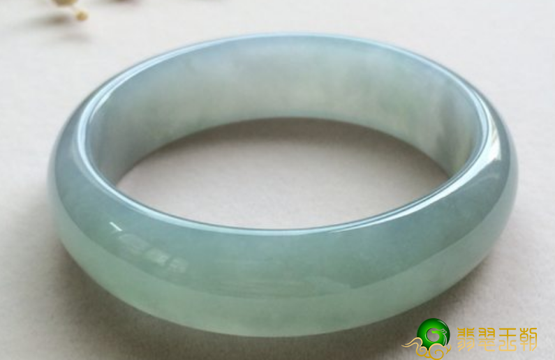 了解关于糯化种翡翠的这些特点你要知道   第1张