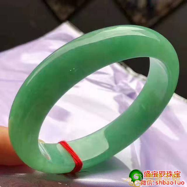 糯种翡翠归属于哪些级别？翡翠总体市场行情怎样   第2张