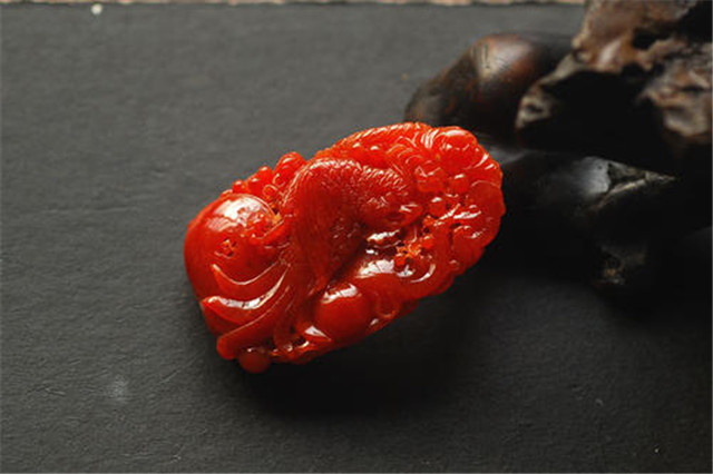 什么是烧红翡翠?扒一扒如何鉴别天然翡色和烧红翡翠! 第1张