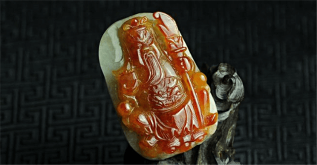 怎么分辨翡翠是不是烧红的?这几招要好好记住! 第1张