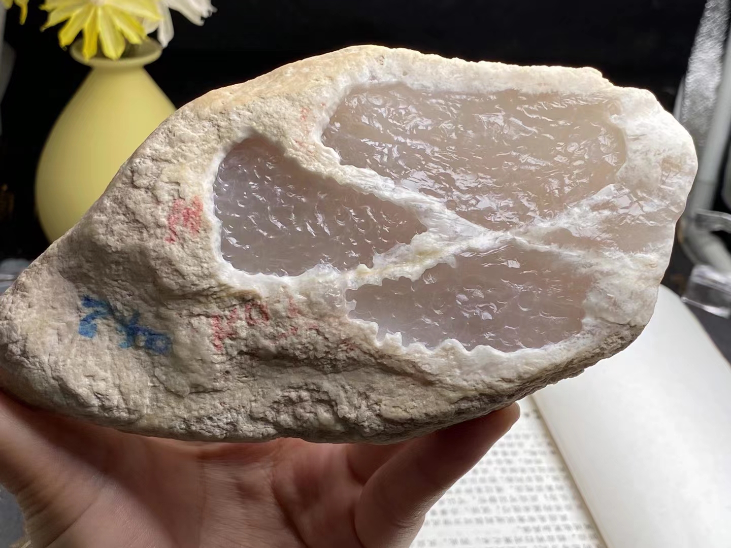 
                蓝水翡翠的价值体现在哪些方面？
   第1张