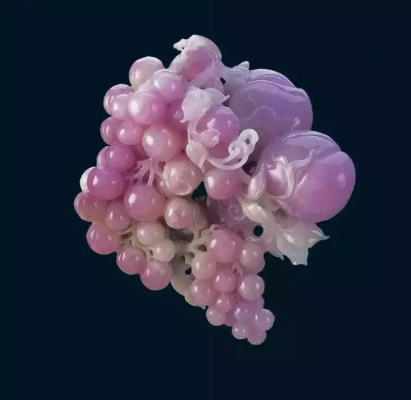 
                为什么翡翠沾紫色价值就高
   第1张