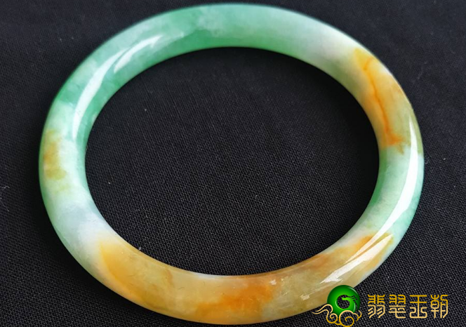 福禄寿翡翠镯子的价格多少？福禄寿镯子的价钱和特性都在这儿   第1张