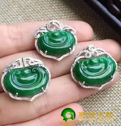 翡翠如意有哪些寓意？   第1张