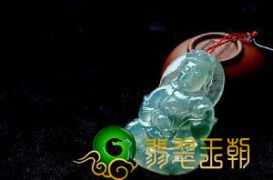 翡翠观音吊坠有什么寓意 男性佩戴能带来哪些好处   第1张