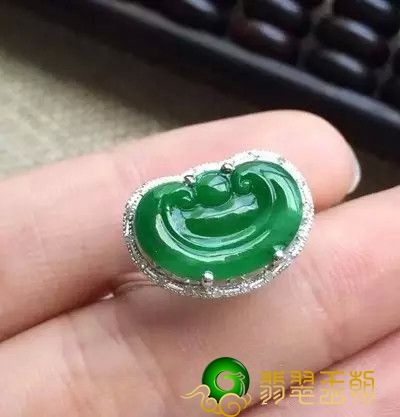 翡翠如意有哪些寓意？   第2张