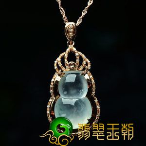 翡翠挂链有什么寓意 佩戴翡翠挂链都有哪些好处 第1张