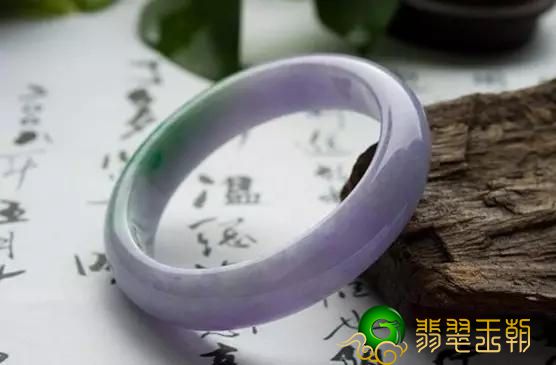 翡翠手镯的由来和寓意你懂吗？   第5张