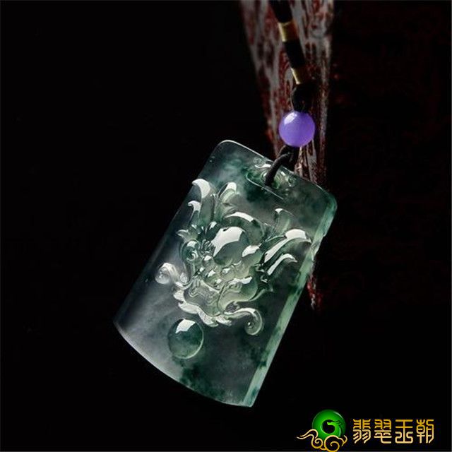 翠友们了解翡翠飘花与飘色的差别吗？文中给你解疑释惑！   第2张