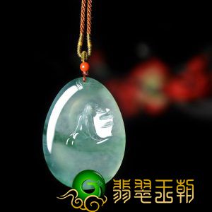 翡翠挂链有什么寓意 佩戴翡翠挂链都有哪些好处 第5张
