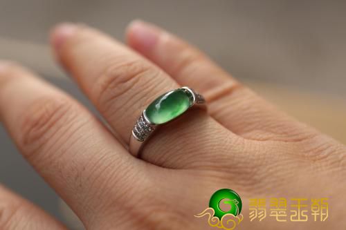 翡翠a货是什么意思?来看看天然翡翠的真身 第3张