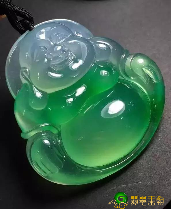 带上吉祥寓意的翡翠如何配戴都好？   第3张