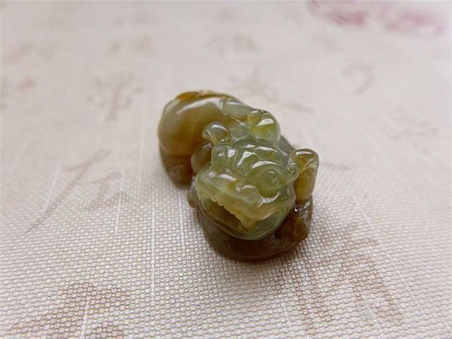 关于翡翠貔貅的佩戴，有什么简单小技巧呢？(图文)   第3张