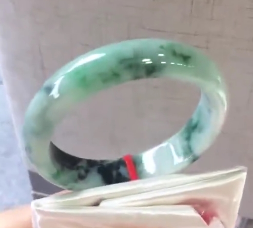 a货翡翠价钱的差别大，也有升值空间吗   第1张