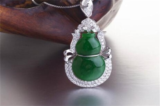 翡翠葫芦寓意，财运兴隆且平安健康   第4张