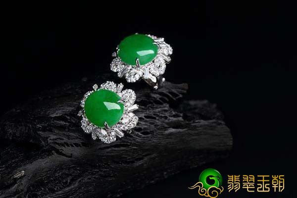 如何购买翡翠颈链 