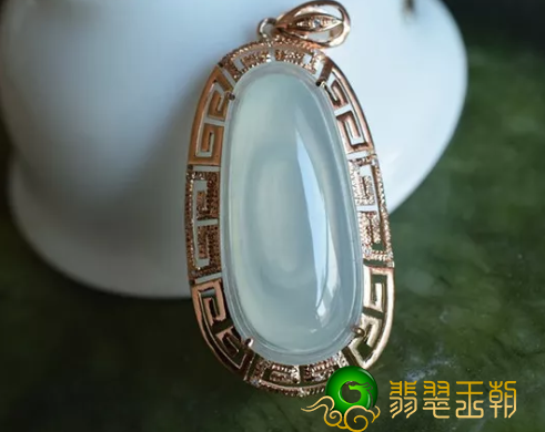 怎样选择好的翡翠装饰品 选翡翠装饰品有什么基本常识   第1张