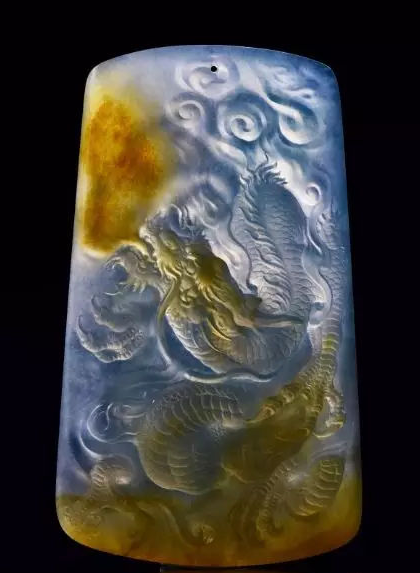 5000块的原石直接这样雕，这玉雕师也太大胆了～   第13张