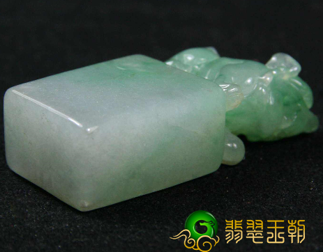 木那料种翡翠是啥 木那料种翡翠价钱怎样 