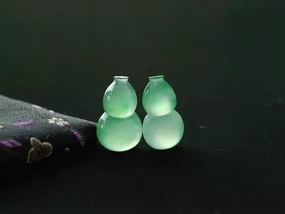 翡翠葫芦的寓意你知道有哪些吗？   第4张