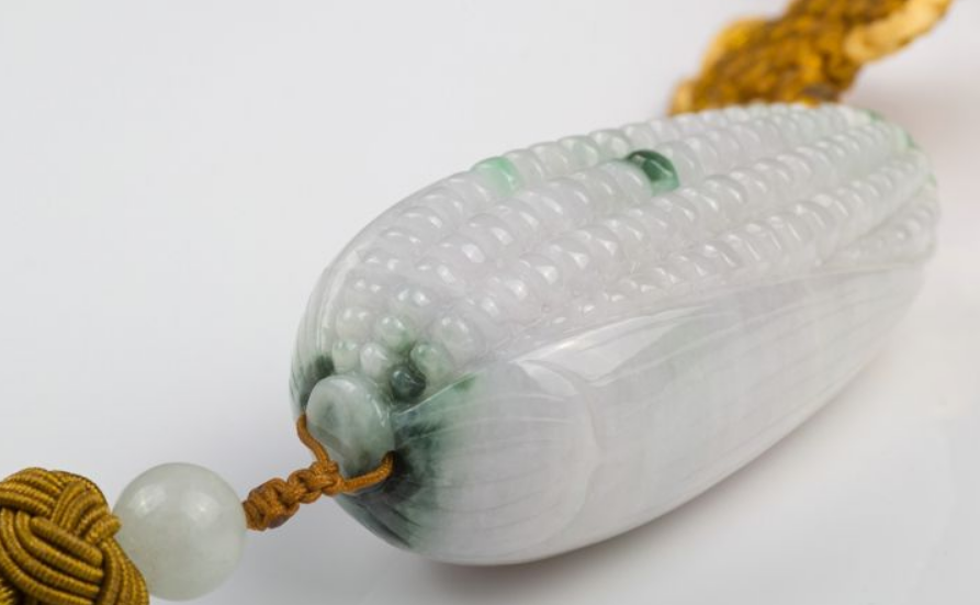 翡翠玉米有什么样的寓意？你了解翡翠玉米吗？   第2张