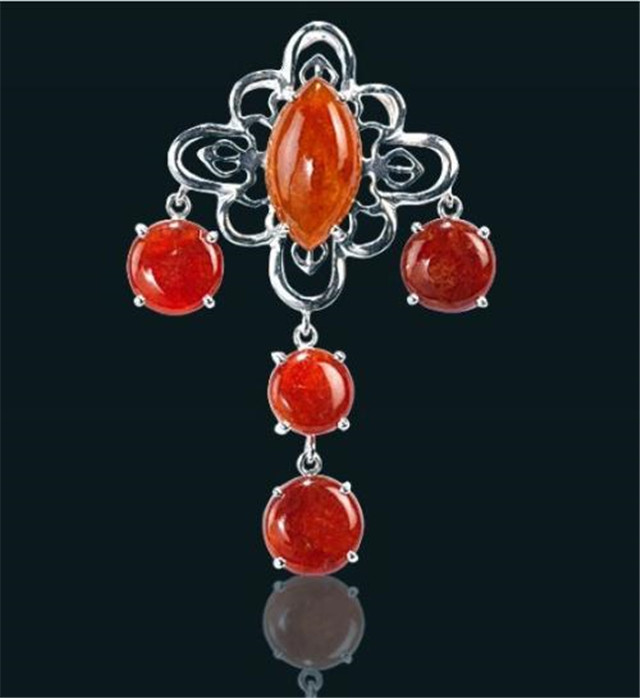 烧红翡翠有价值吗？五点教你鉴别烧红翡翠的方法！(图文)   第1张